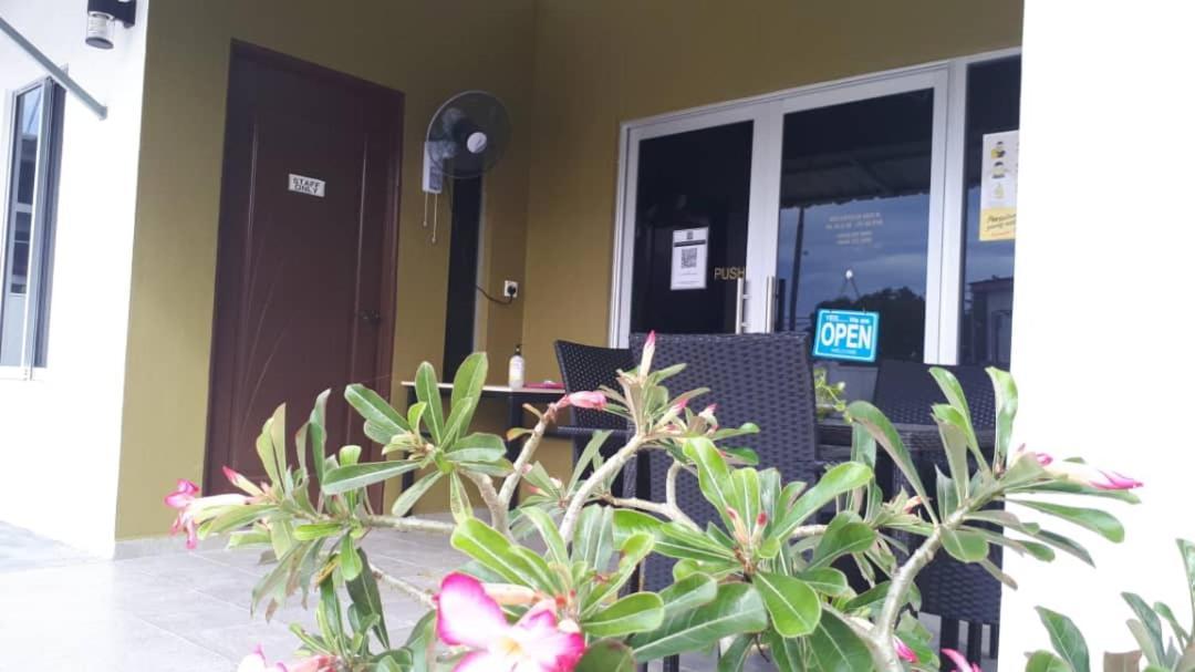 פנתאי צנאנג The Nutshell Chalet Langkawi מראה חיצוני תמונה