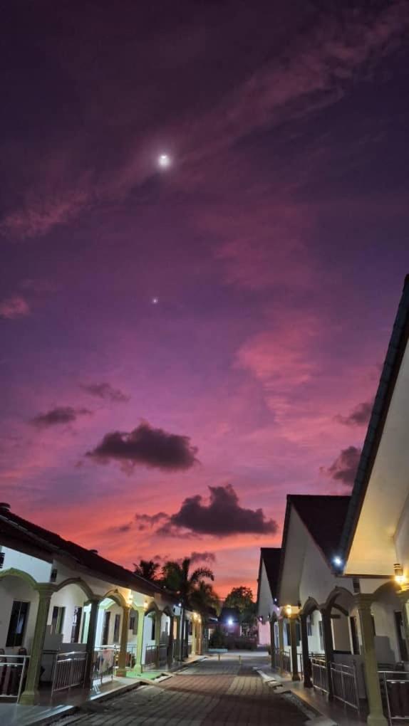 פנתאי צנאנג The Nutshell Chalet Langkawi מראה חיצוני תמונה